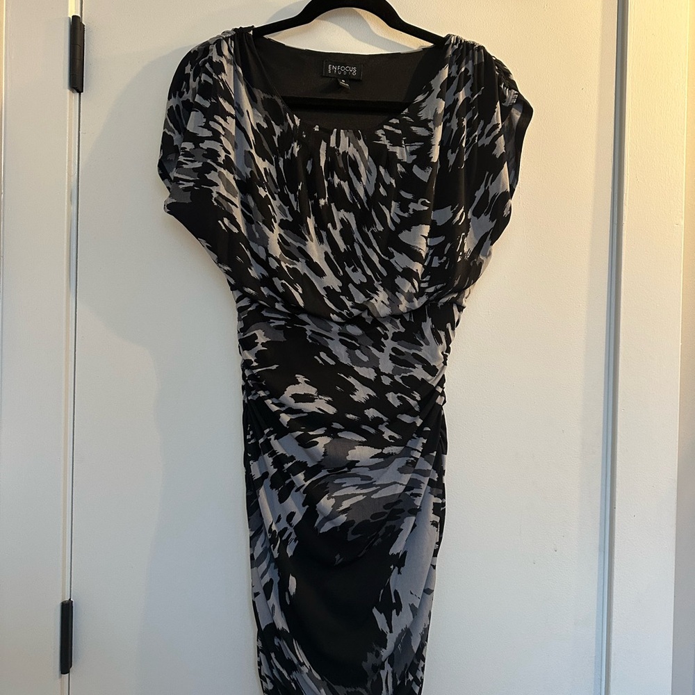 Enfocus Studio Black and Gray Abstract Midi Dress